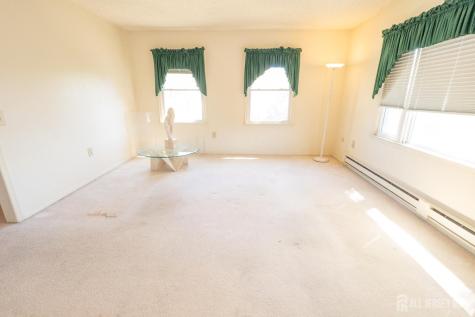 487 Somerset Lane Monroe NJ 08831