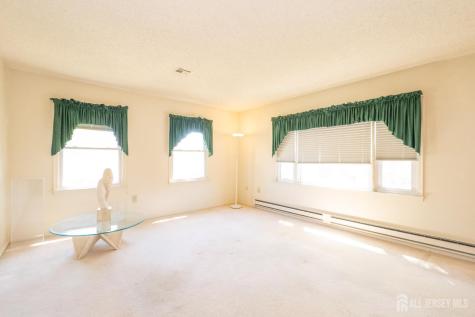 487 Somerset Lane Monroe NJ 08831