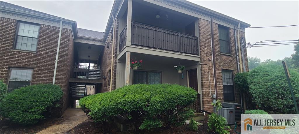 323 Gill Lane Iselin NJ 08830