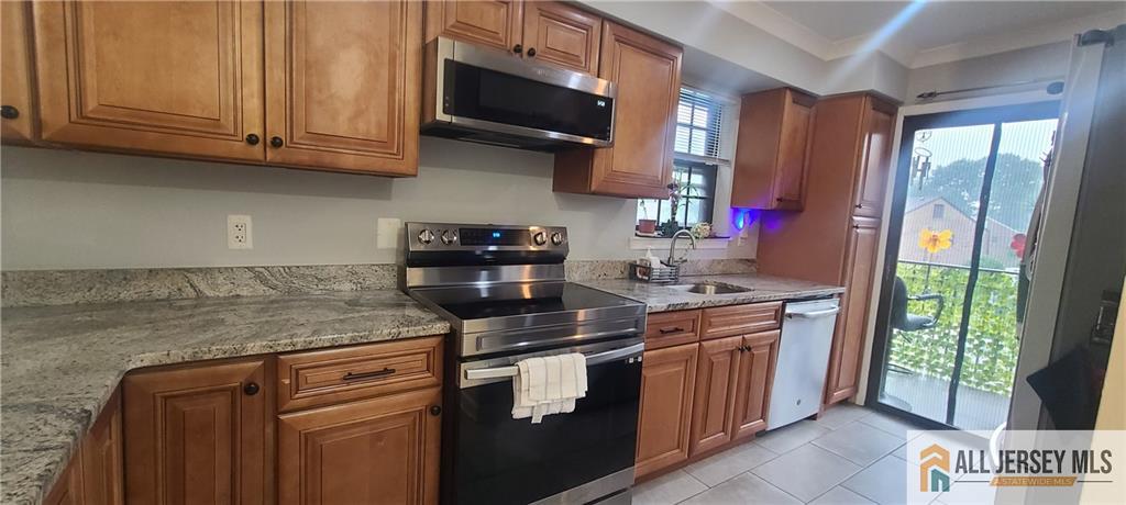 323 Gill Lane Iselin NJ 08830