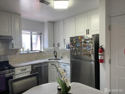 202 N Oaks Boulevard N North Brunswick NJ 08902