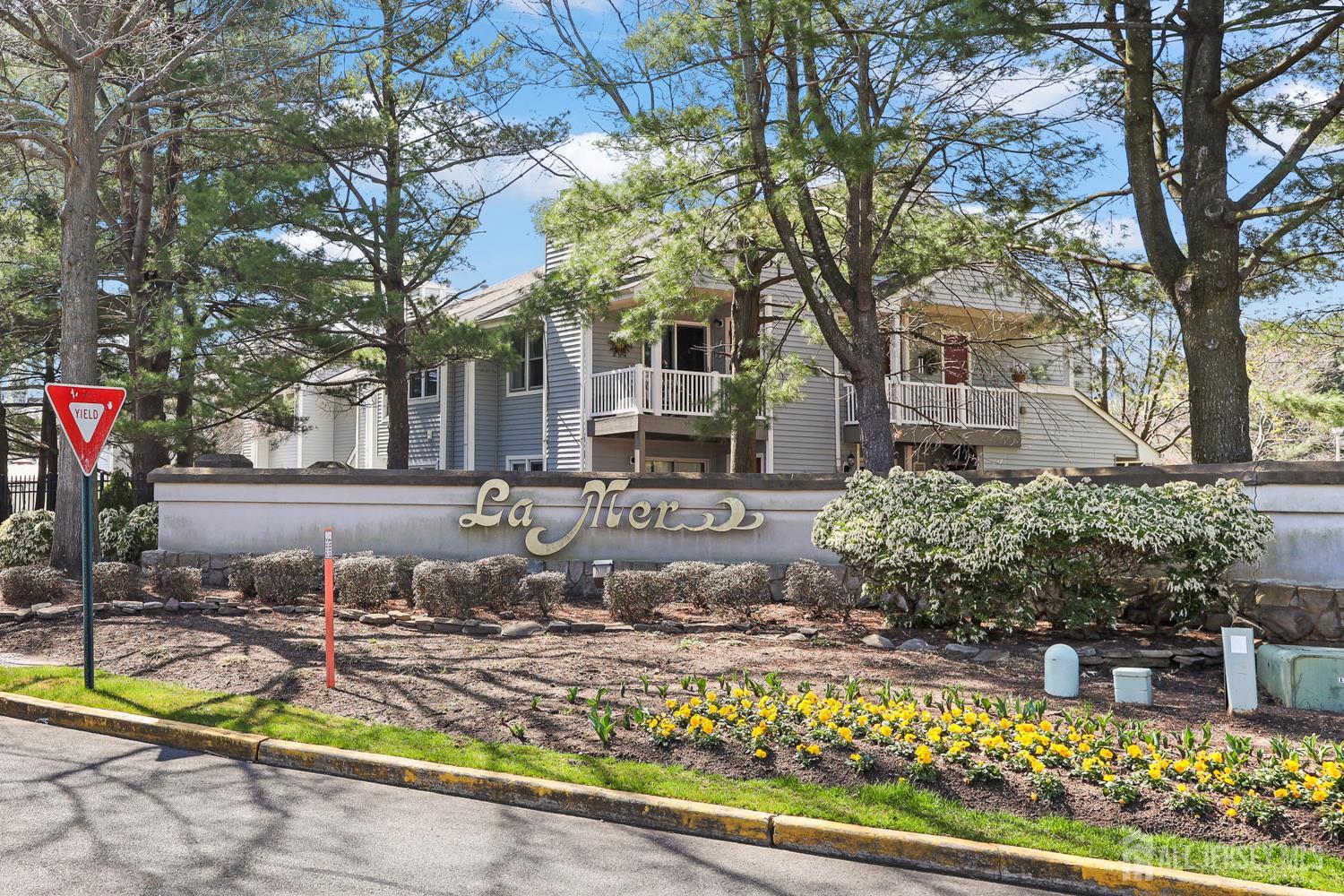 2202 Timber Ridge Court Parlin NJ 08859