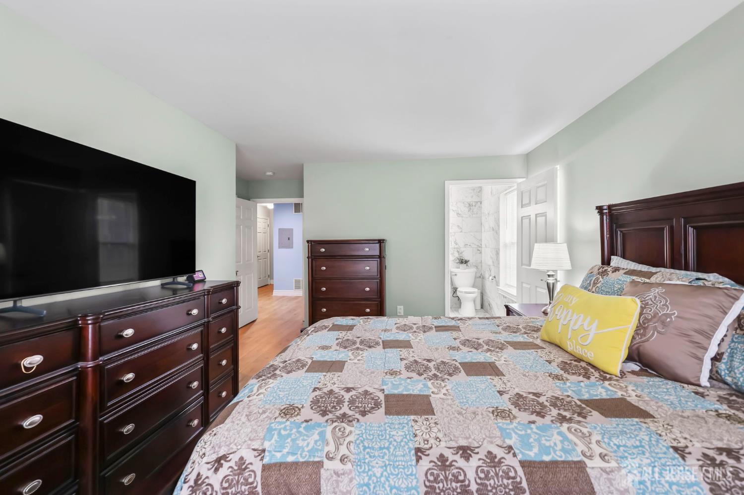 2202 Timber Ridge Court Parlin NJ 08859