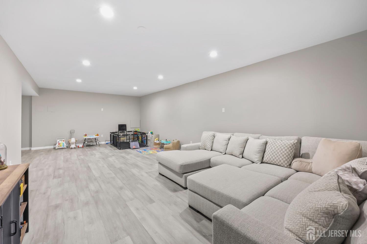 2202 Timber Ridge Court Parlin NJ 08859