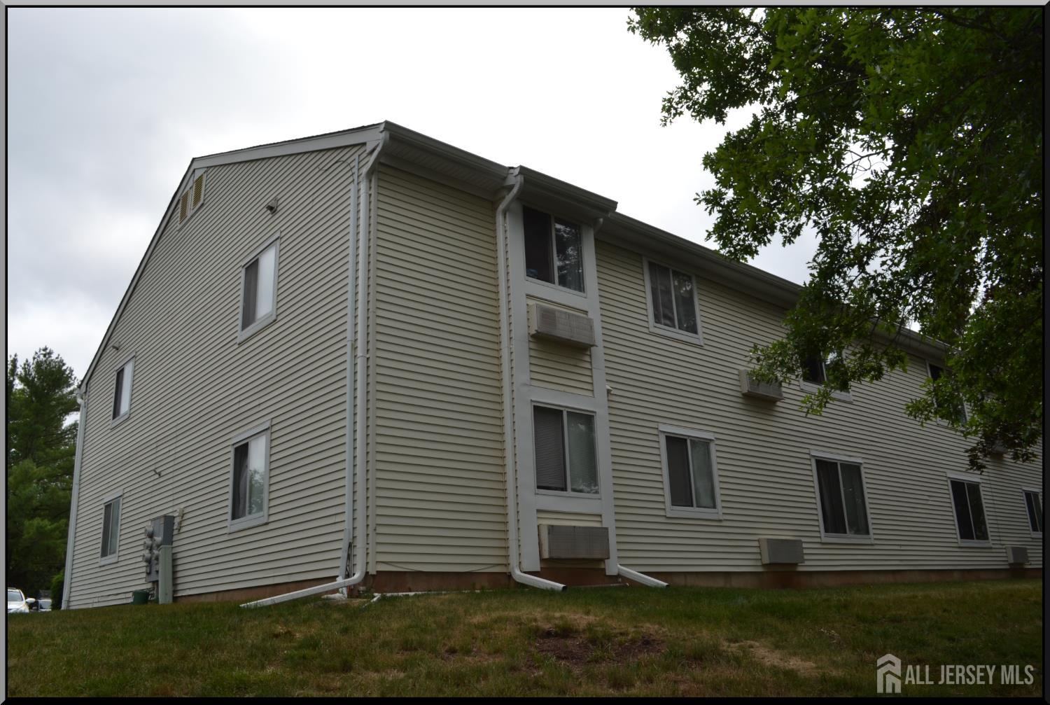 71 Eton Way Franklin NJ 08873