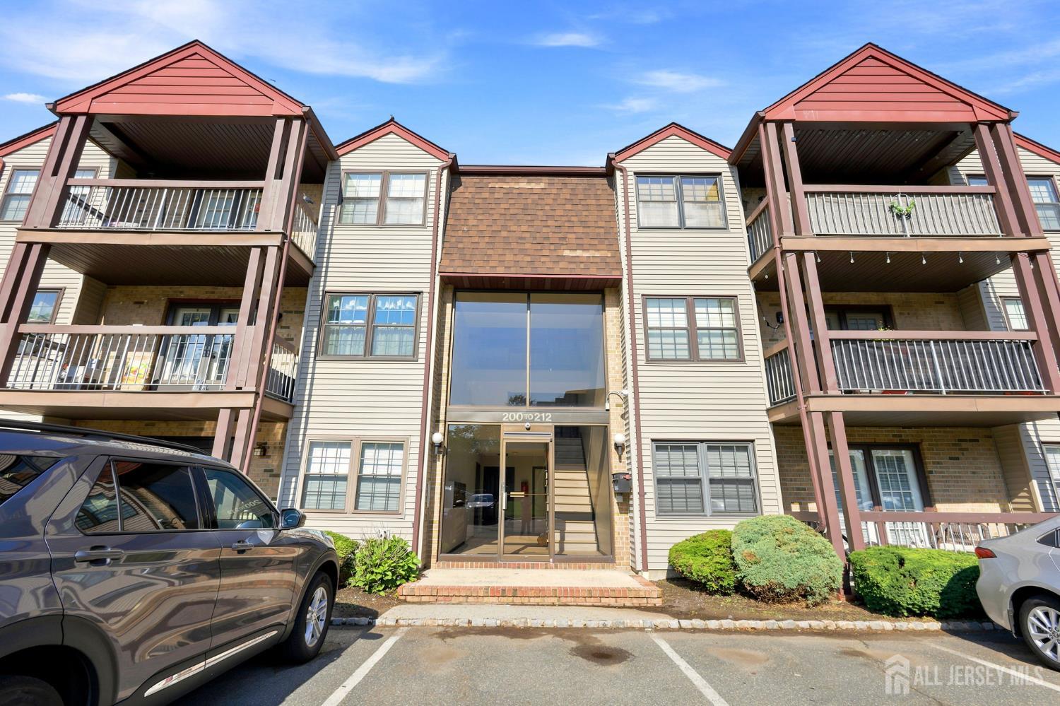209 Newport Court Fords NJ 08863