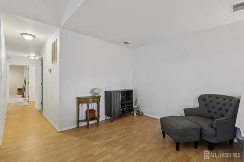 1608 Cypress Lane East Brunswick NJ 08816