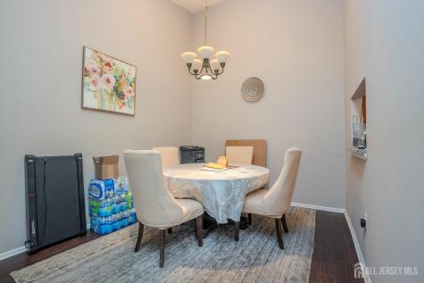 88 Crabapple Lane Franklin NJ 08823