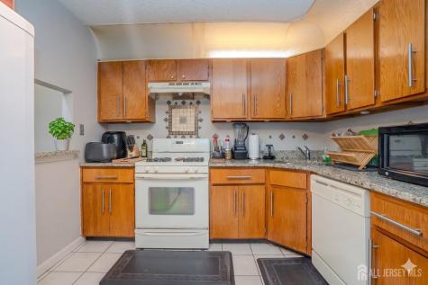 88 Crabapple Lane Franklin NJ 08823