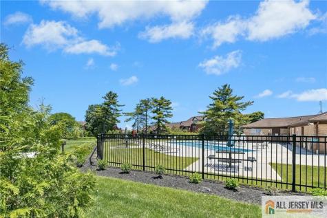 121 Beverly Hills Terrace Woodbridge Proper NJ 07095