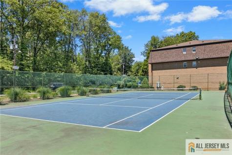 121 Beverly Hills Terrace Woodbridge Proper NJ 07095