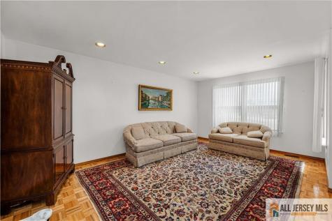 2 Ethan Allen Drive Monroe NJ 08831