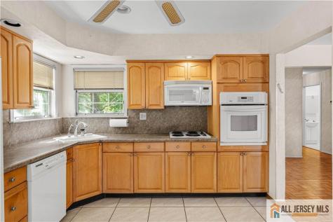 2 Ethan Allen Drive Monroe NJ 08831