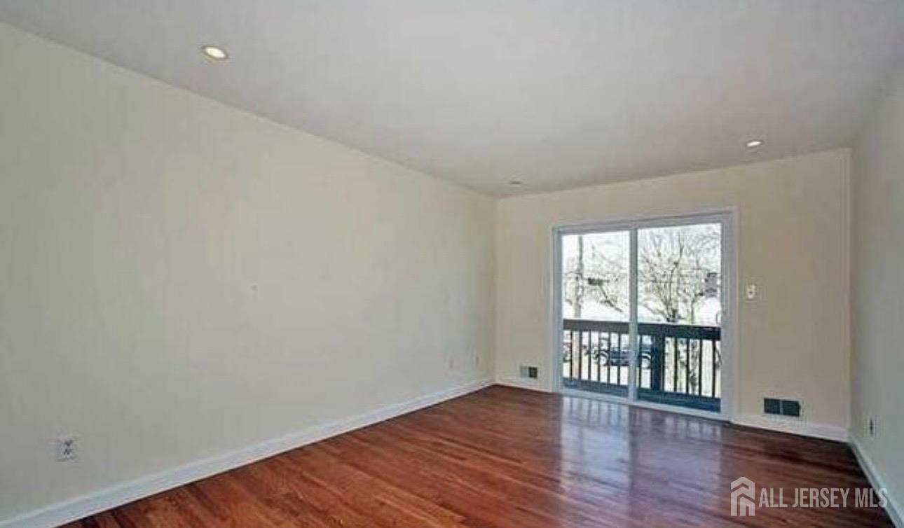 68 5th Street Highlands NJ 07732