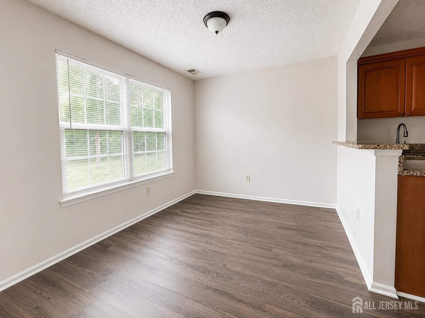 47 Tanglewood Court South Brunswick NJ 08852