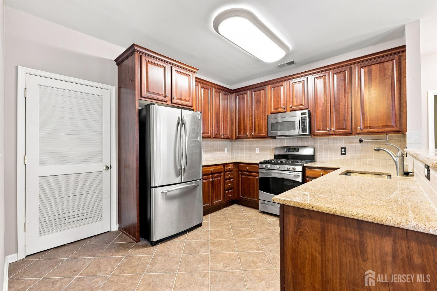 195 Main Street South Amboy NJ 08879