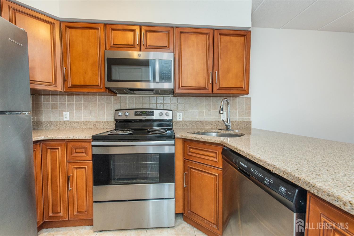 5 Linden Street Hackensack NJ 07601