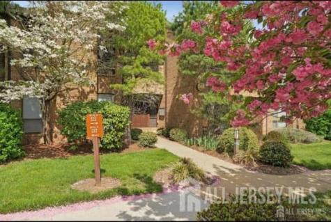 262 Willowbrook Drive North Brunswick NJ 08902