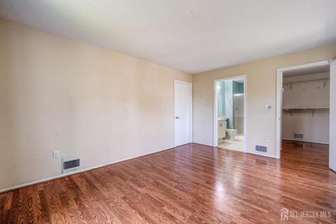 407 Lancaster Court Piscataway NJ 08854