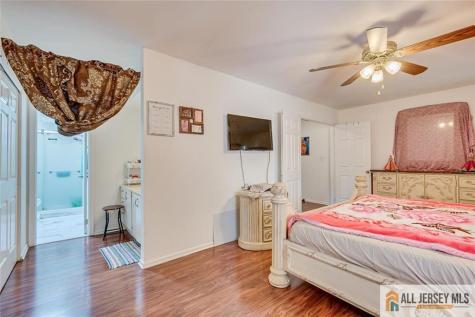 2704 Cricket Circle Edison NJ 08820