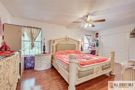 2704 Cricket Circle Edison NJ 08820
