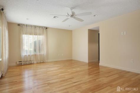 362 Union Drive Monroe NJ 08831