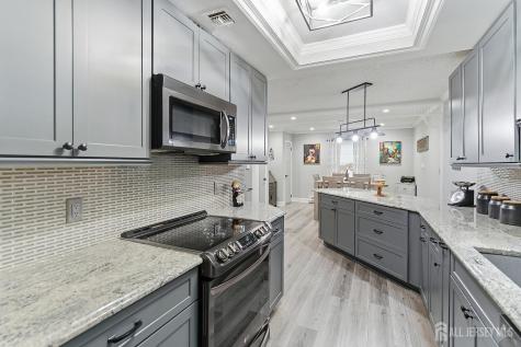 205 Madison Lane Monroe NJ 08831