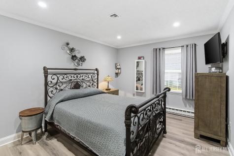 205 Madison Lane Monroe NJ 08831