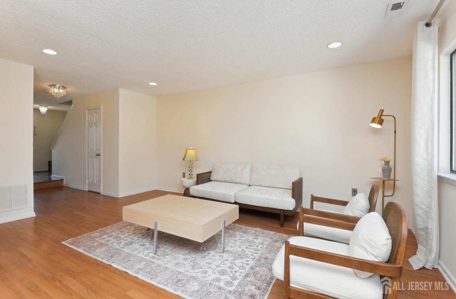 241 Hampshire Drive Plainsboro NJ 08536