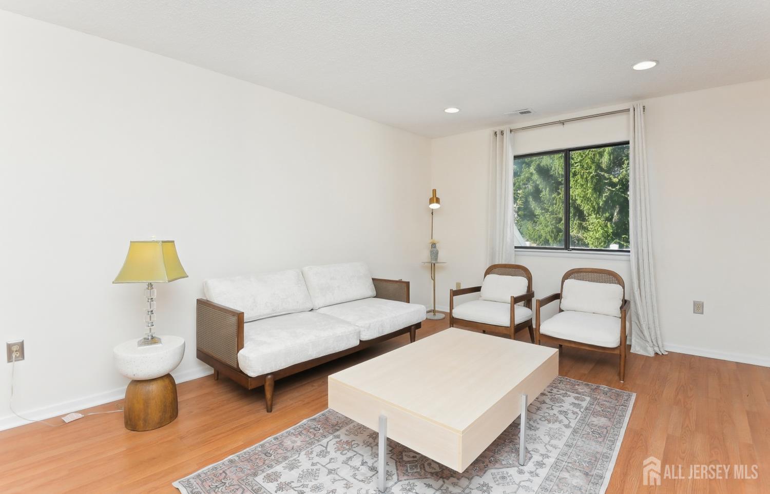 241 Hampshire Drive Plainsboro NJ 08536