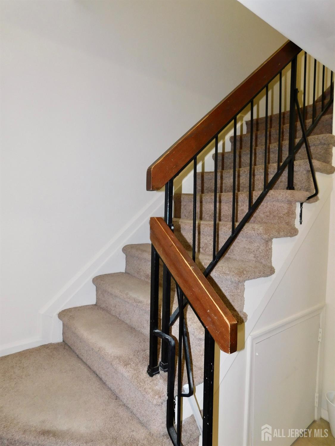 66 Chatham Court East Windsor NJ 08520