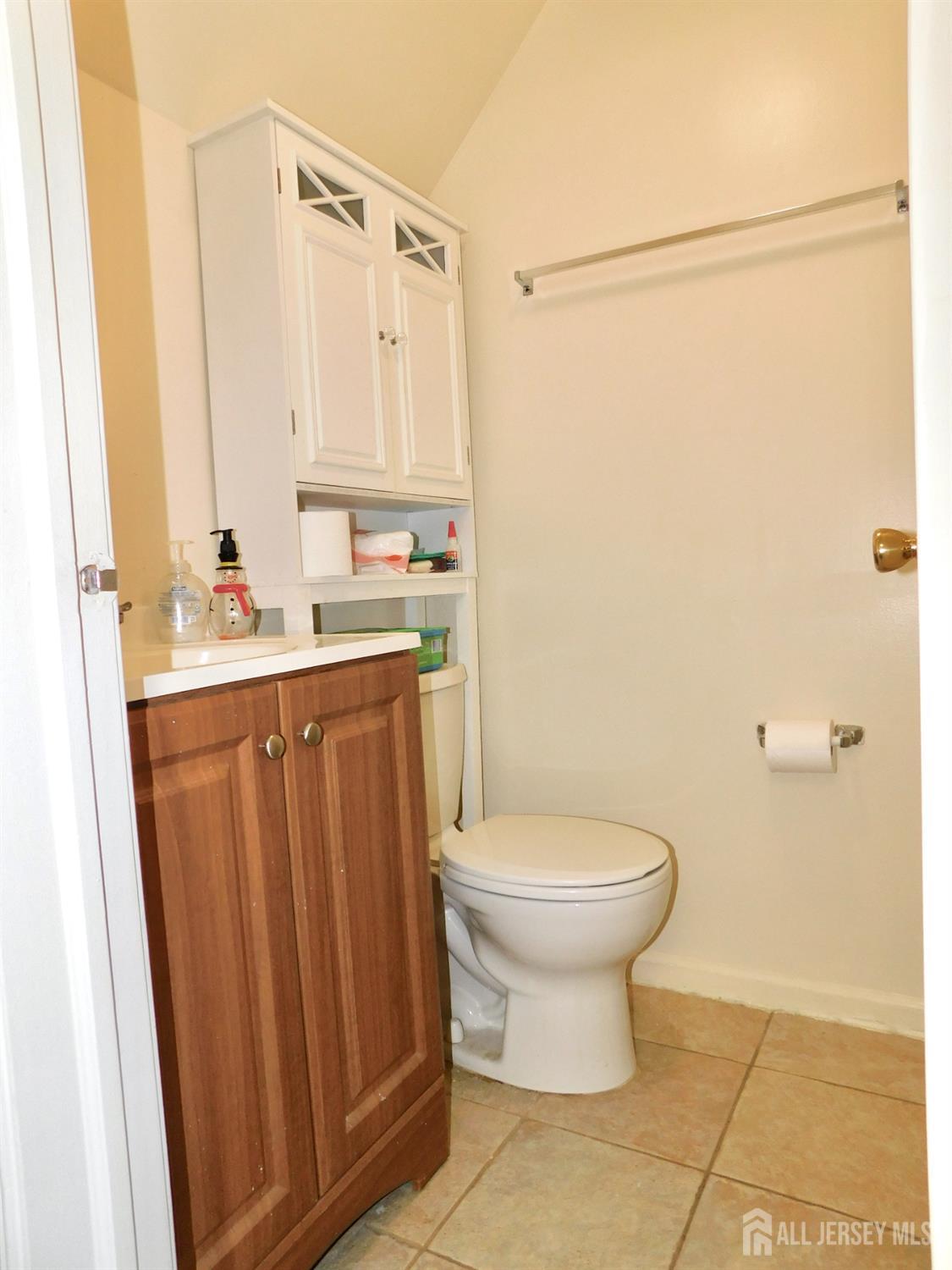 66 Chatham Court East Windsor NJ 08520