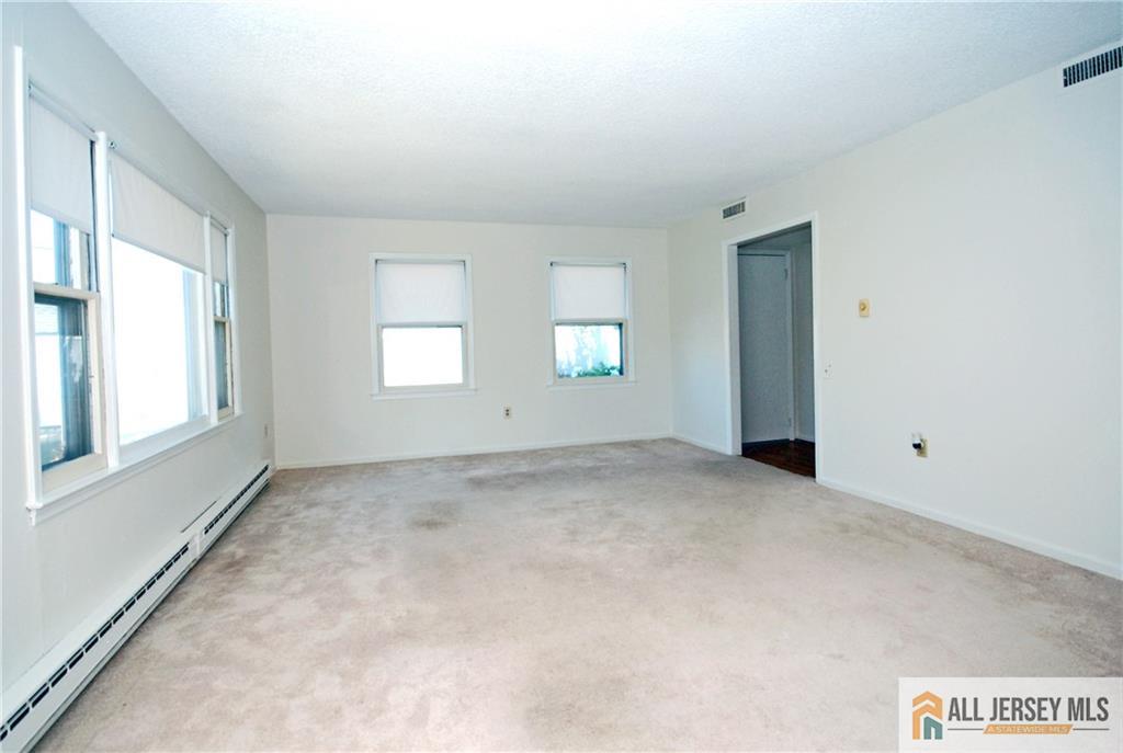 220 Manchester Lane Monroe NJ 08831