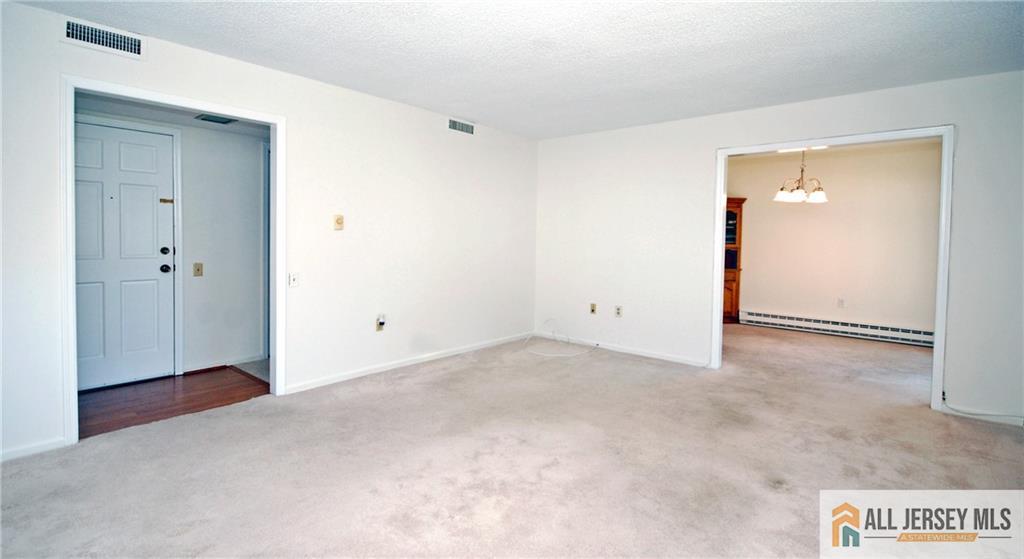 220 Manchester Lane Monroe NJ 08831
