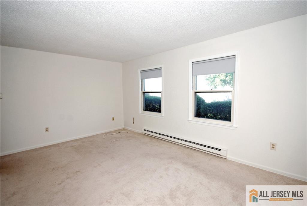 220 Manchester Lane Monroe NJ 08831