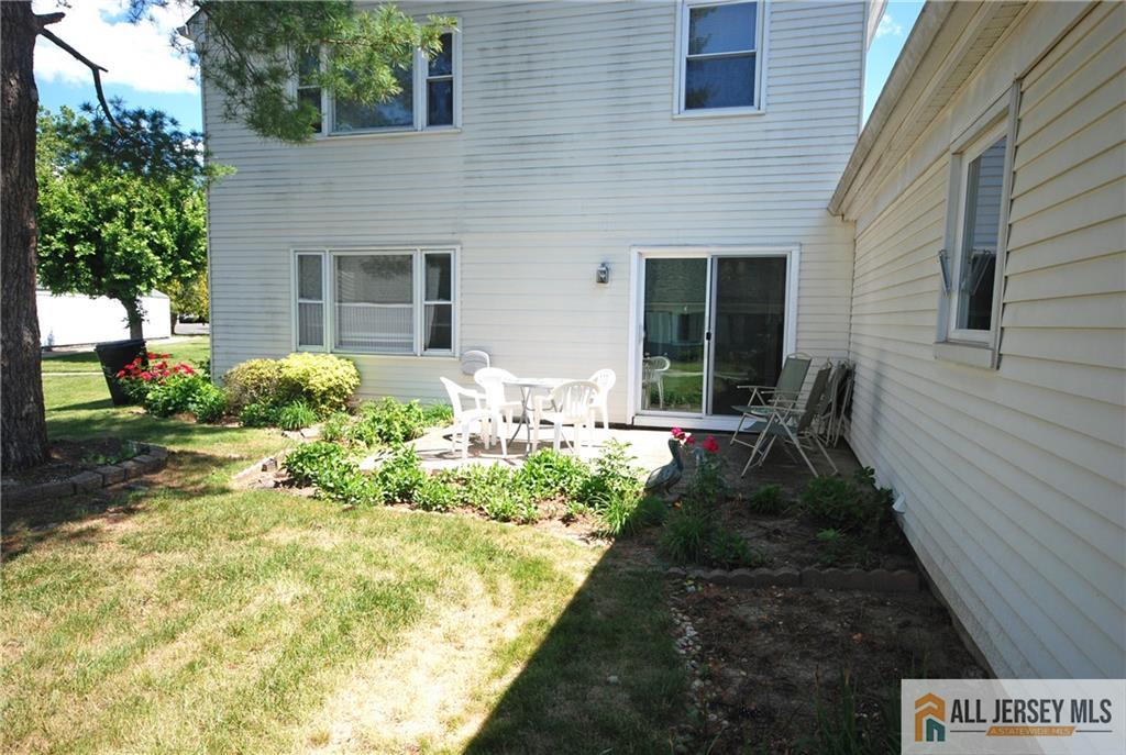 220 Manchester Lane Monroe NJ 08831