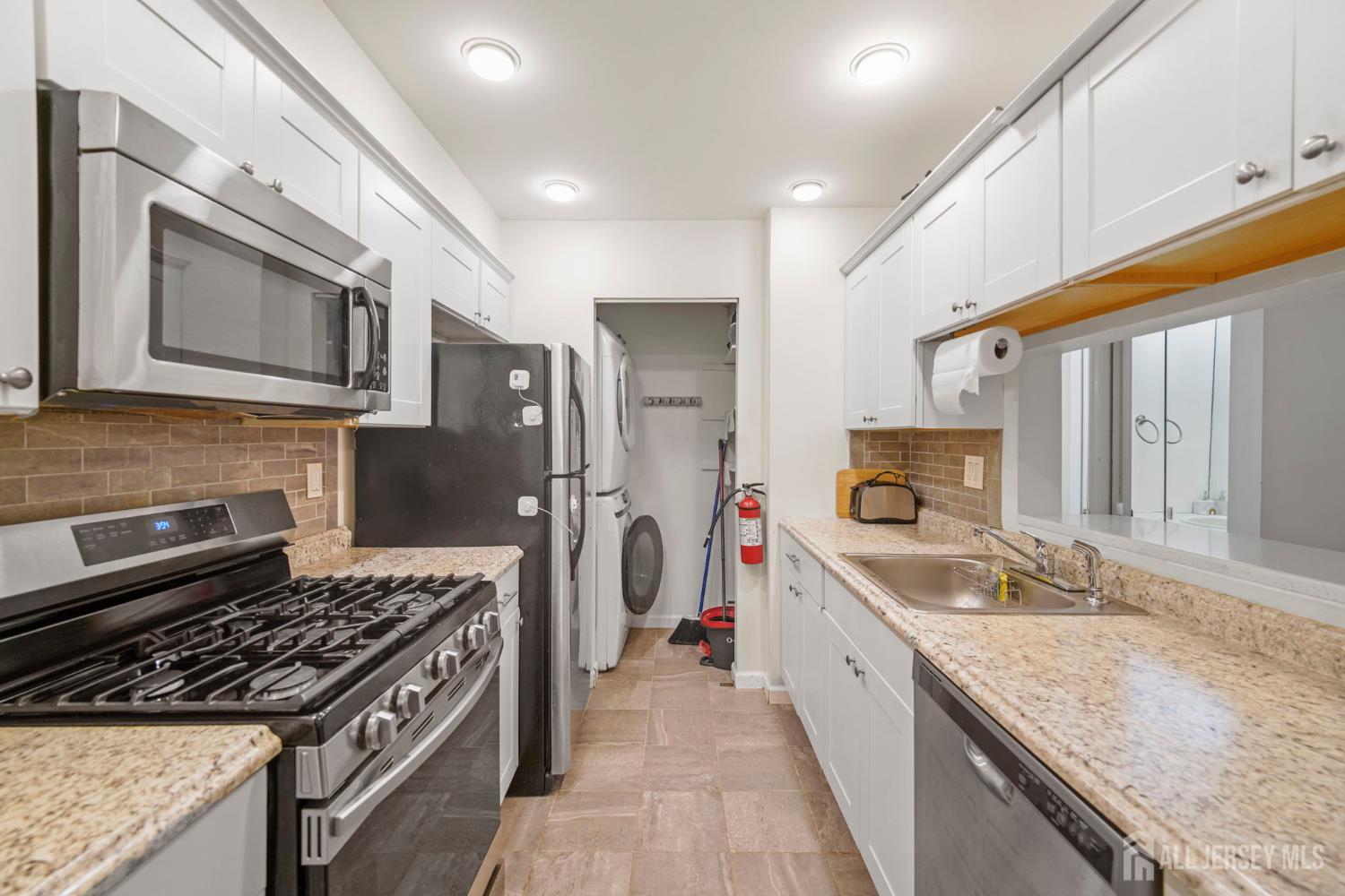 354 N Mcdowell Drive East Brunswick NJ 08816