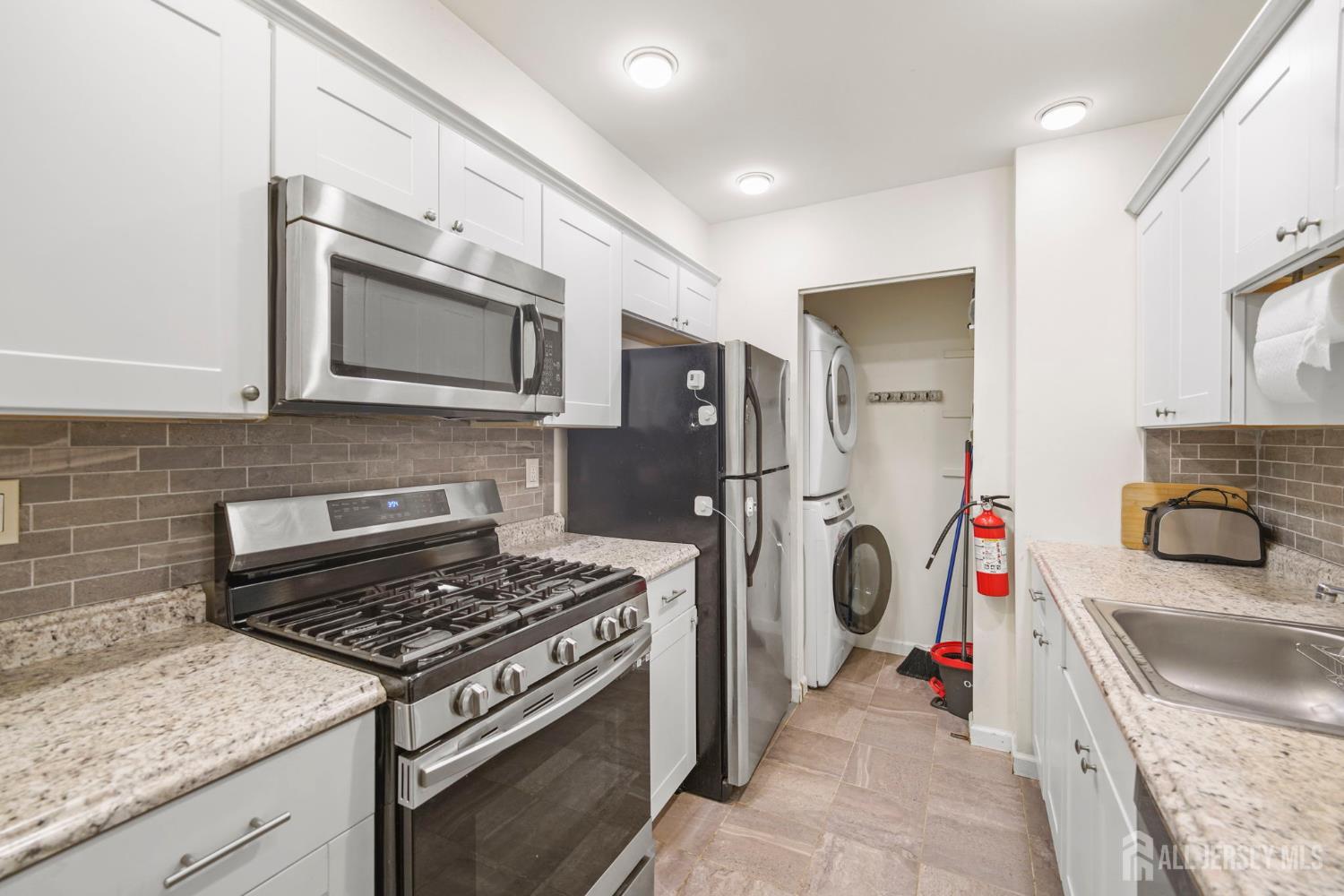 354 N Mcdowell Drive East Brunswick NJ 08816
