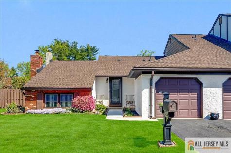10 Dancaster Court Sayreville NJ 08872