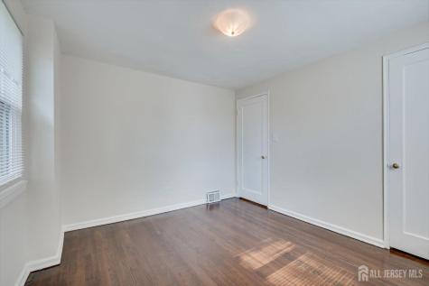 109 Newman Street Metuchen NJ 08840
