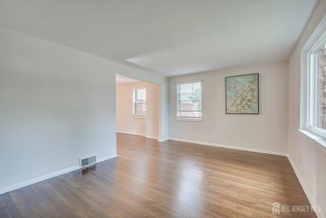 109 Newman Street Metuchen NJ 08840