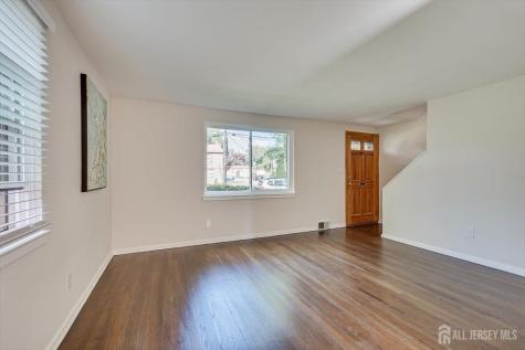 109 Newman Street Metuchen NJ 08840