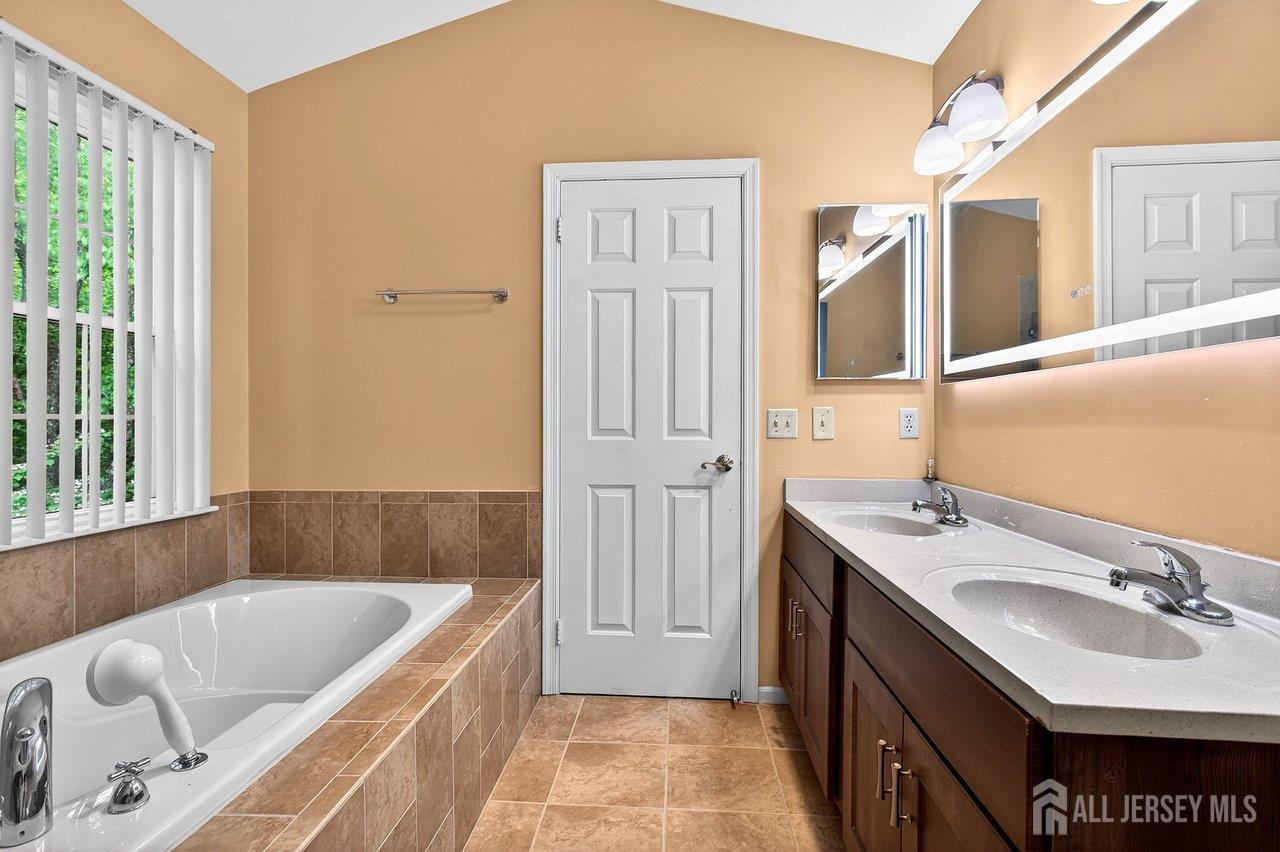 64 Ashford Drive Plainsboro NJ 08536