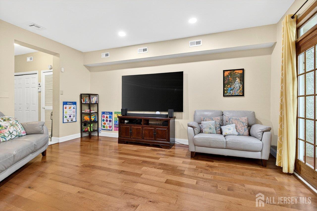 64 Ashford Drive Plainsboro NJ 08536