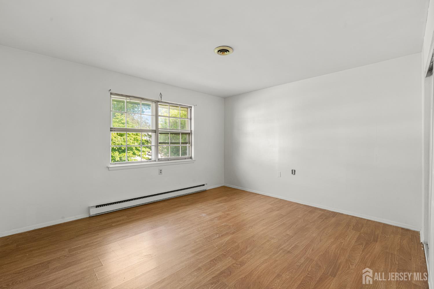 106 Buckingham Drive Manchester NJ 08759