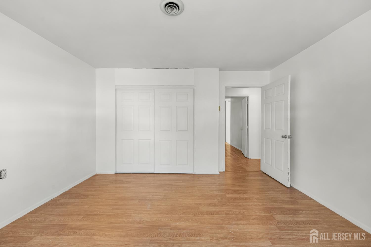 106 Buckingham Drive Manchester NJ 08759