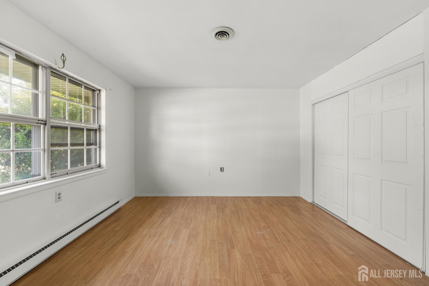 106 Buckingham Drive Manchester NJ 08759