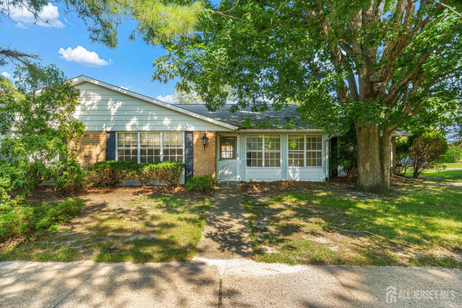 106 Buckingham Drive Manchester NJ 08759