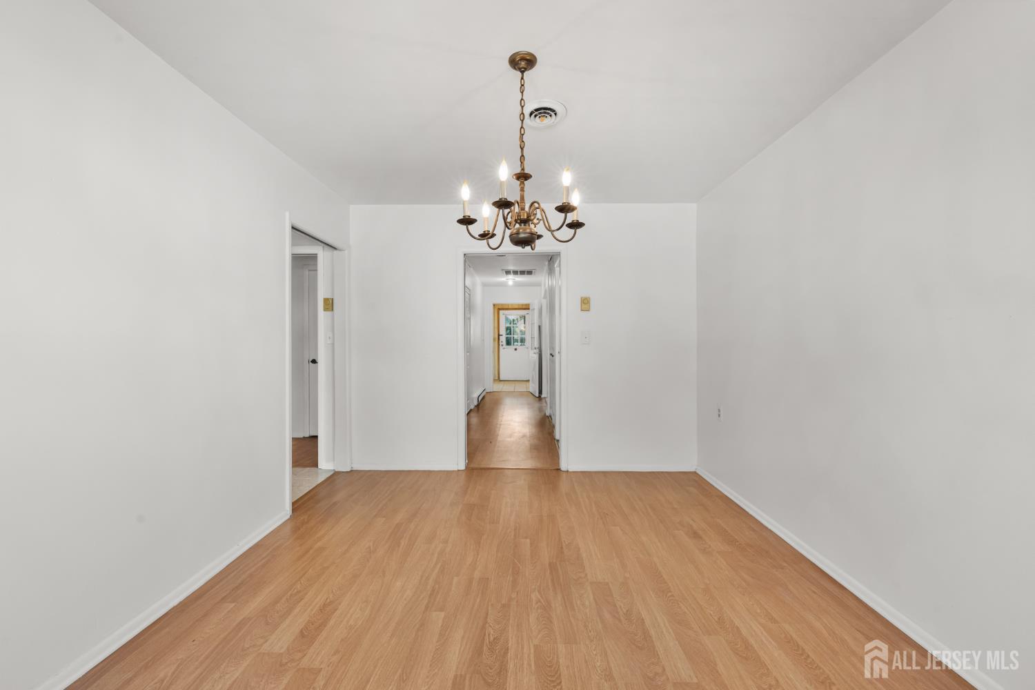 106 Buckingham Drive Manchester NJ 08759