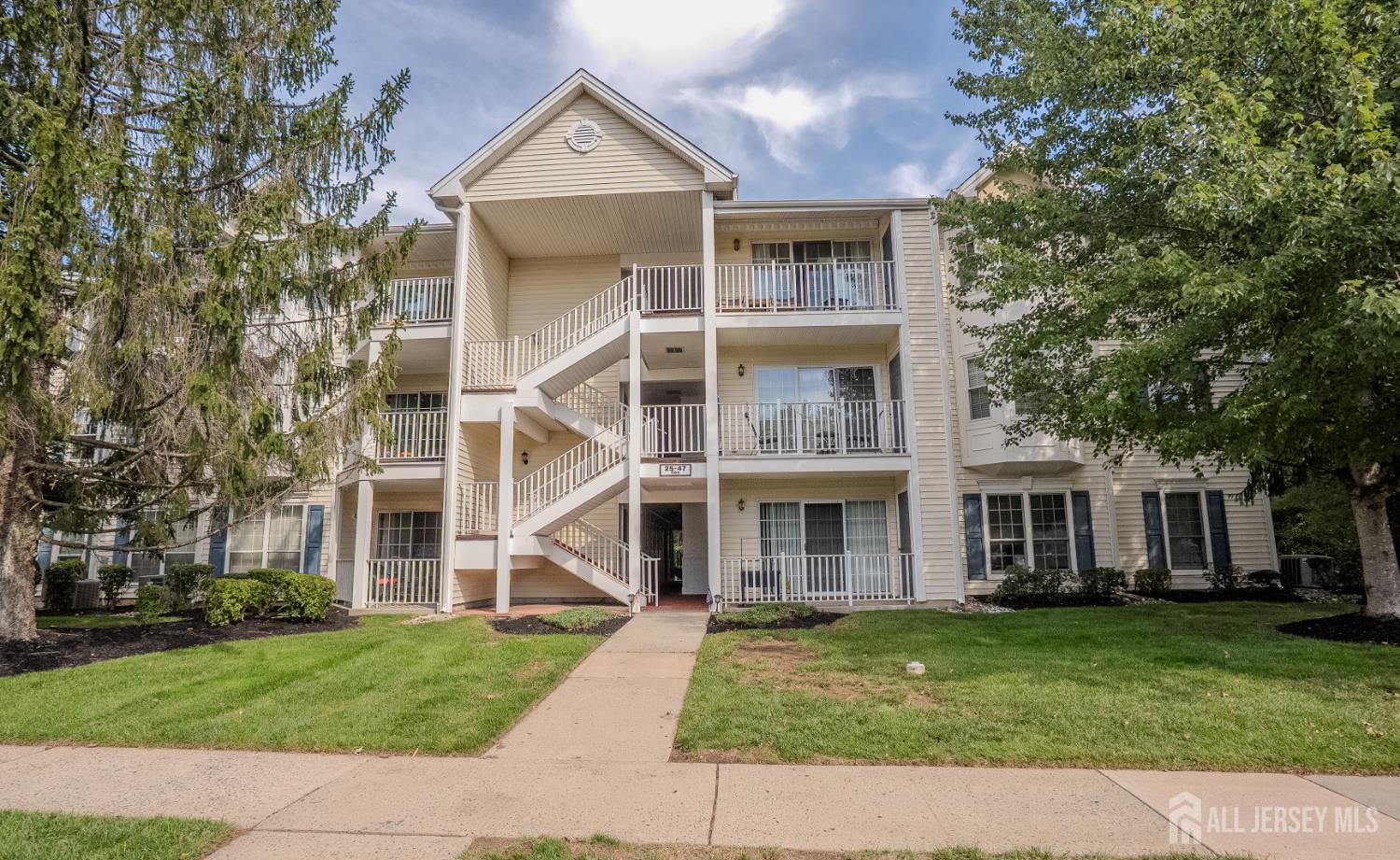 45 Amethyst Way Franklin NJ 08823